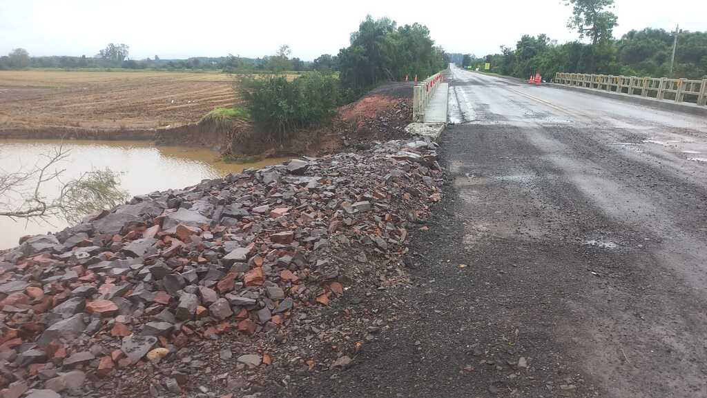 Tráfego é Liberado Na Ponte Sobre A Várzea Do Vacacaí Mirim Na Rsc 287